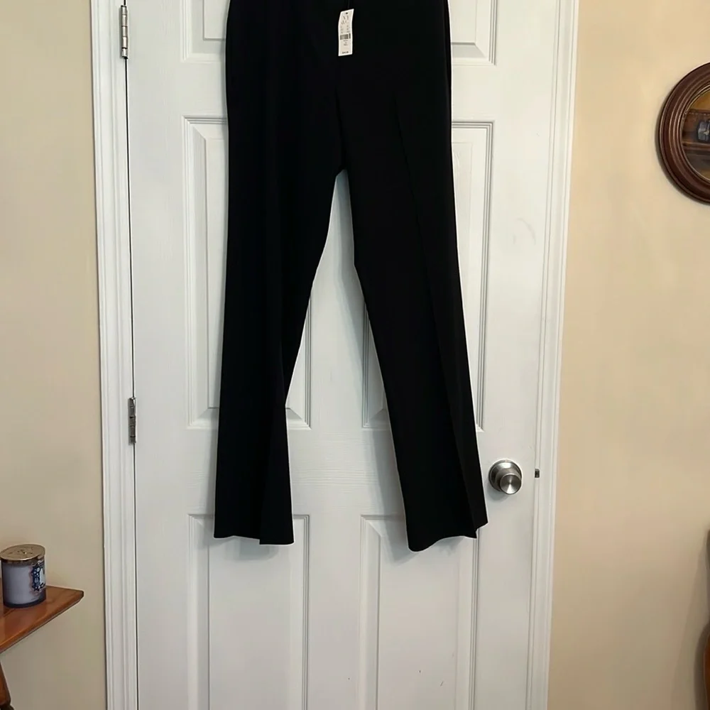 🚨New York & Company Black Curvy Mid Rise Tall City Stretch Bootcut Pants NWT🚨 - Picture 7 of 7
